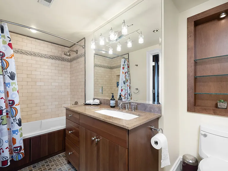 555 Church St #2300 — Photo 30