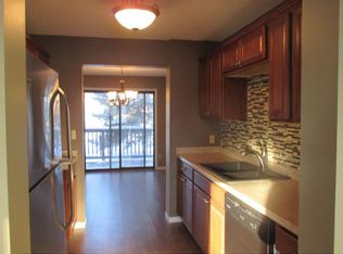 6272 Meadowlark Ln N, Maple Grove, MN 55369