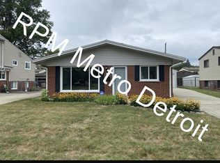 28247 Hales St, Madison Heights, MI 48071