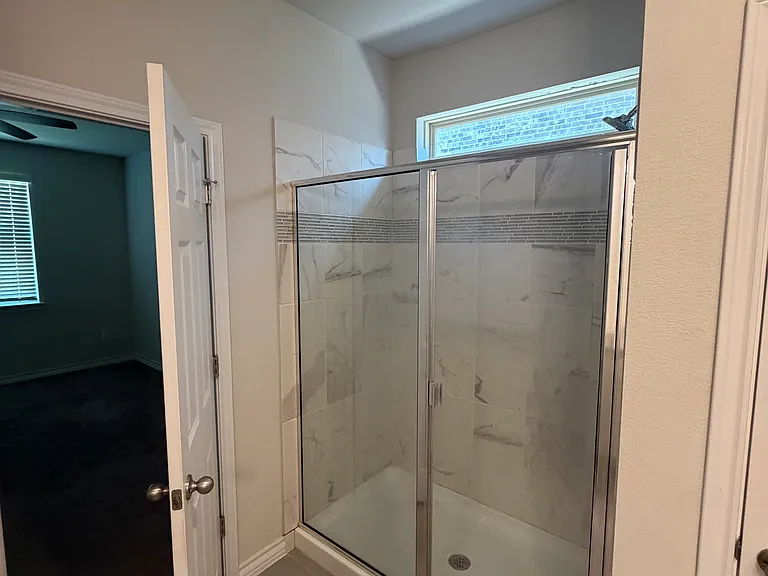 127 Satsuma Dr — Photo 5