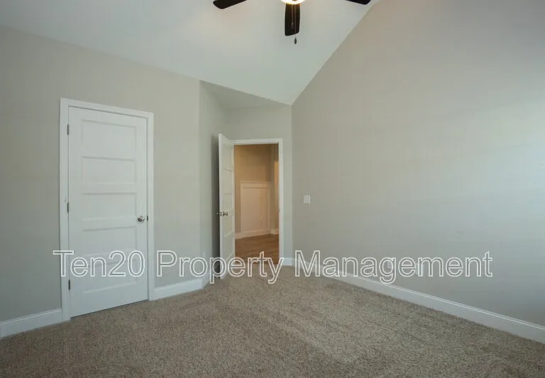 9827 Yellow Pine Rd — Photo 7