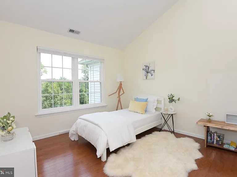 526 Brickhouse Rd — Photo 15
