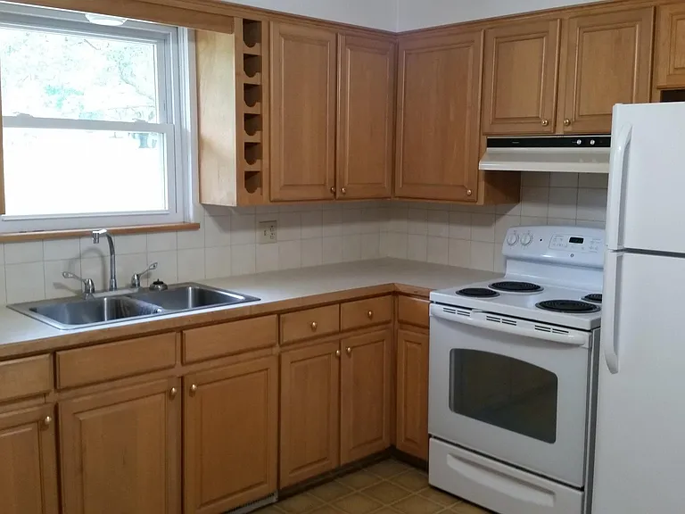 6164 Pilot Knob Ave NE — Photo 2
