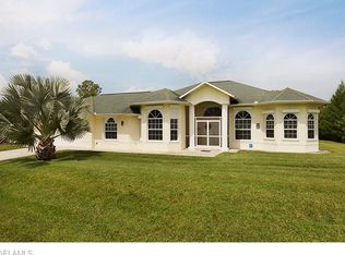 1013 Broadway Ave, Lehigh Acres, FL 33972