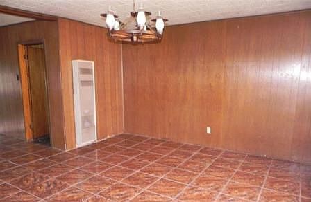 3rd image of 2811 Central Blvd