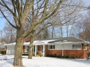 32340 Sylvan Ln, Beverly Hills, MI 48025