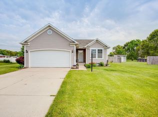 30767 Swede Dr, Elkhart, IN 46516