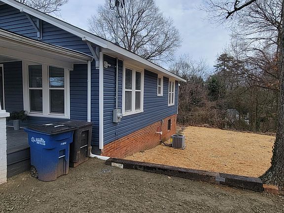 4th image of 284 N Lackey St