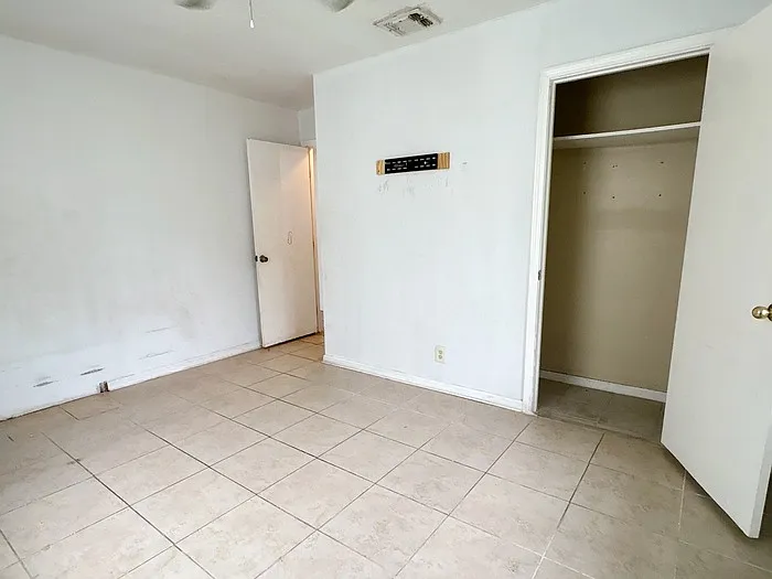 154 Morning Valley St — Photo 17