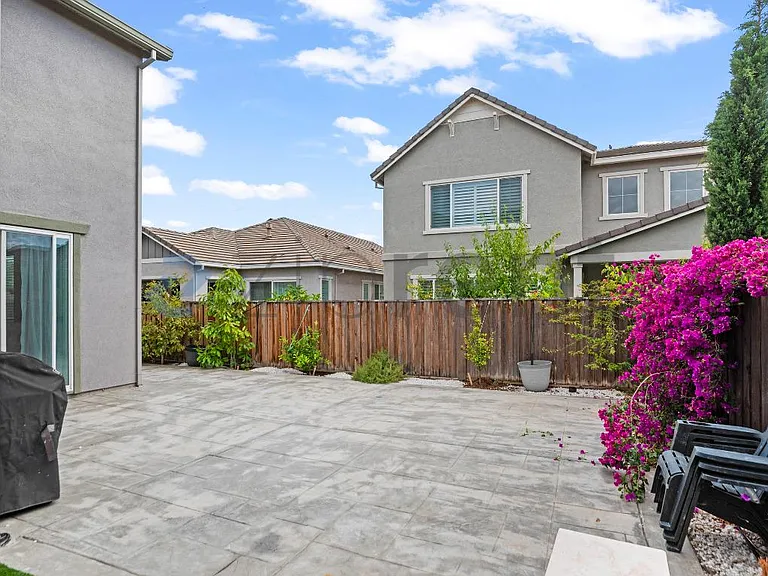 813 Stickney Way — Photo 38