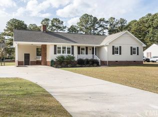 620 Lakehurst Rd, Fuquay Varina, NC 27526