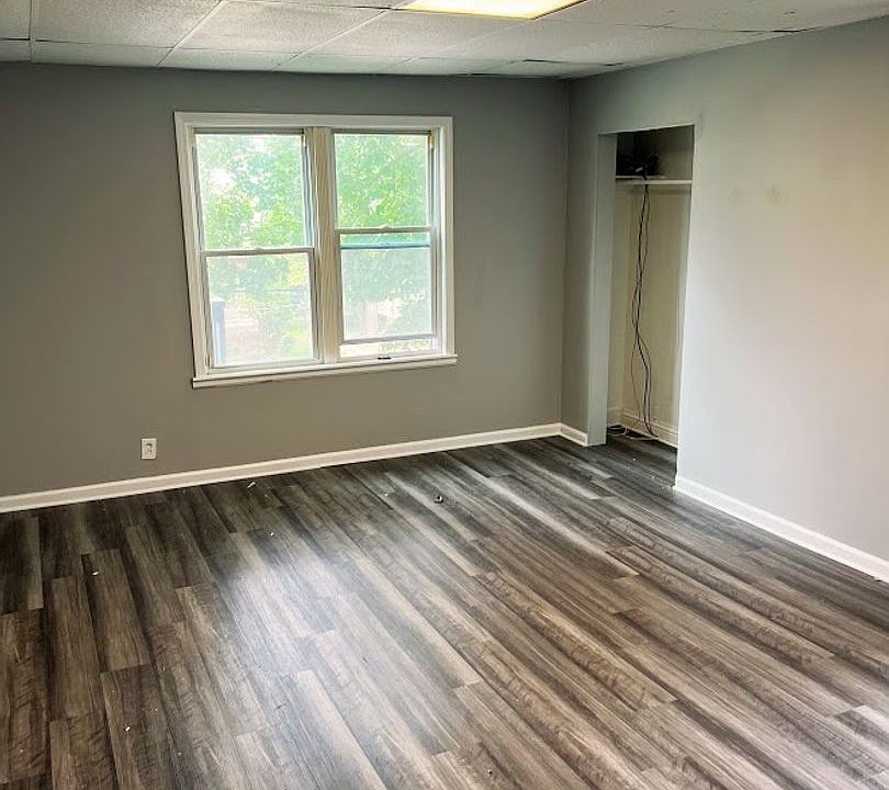 1st image of 245 N Balph Ave Floor 1