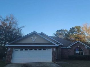 2100 Bayou View Cir, Gautier, MS 39553