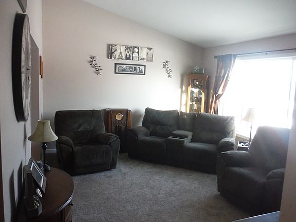 2nd image of 1217 Greenwood St