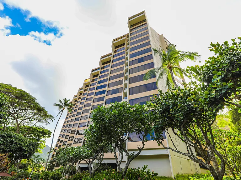 555 Hahaione St #B100 — Photo 1