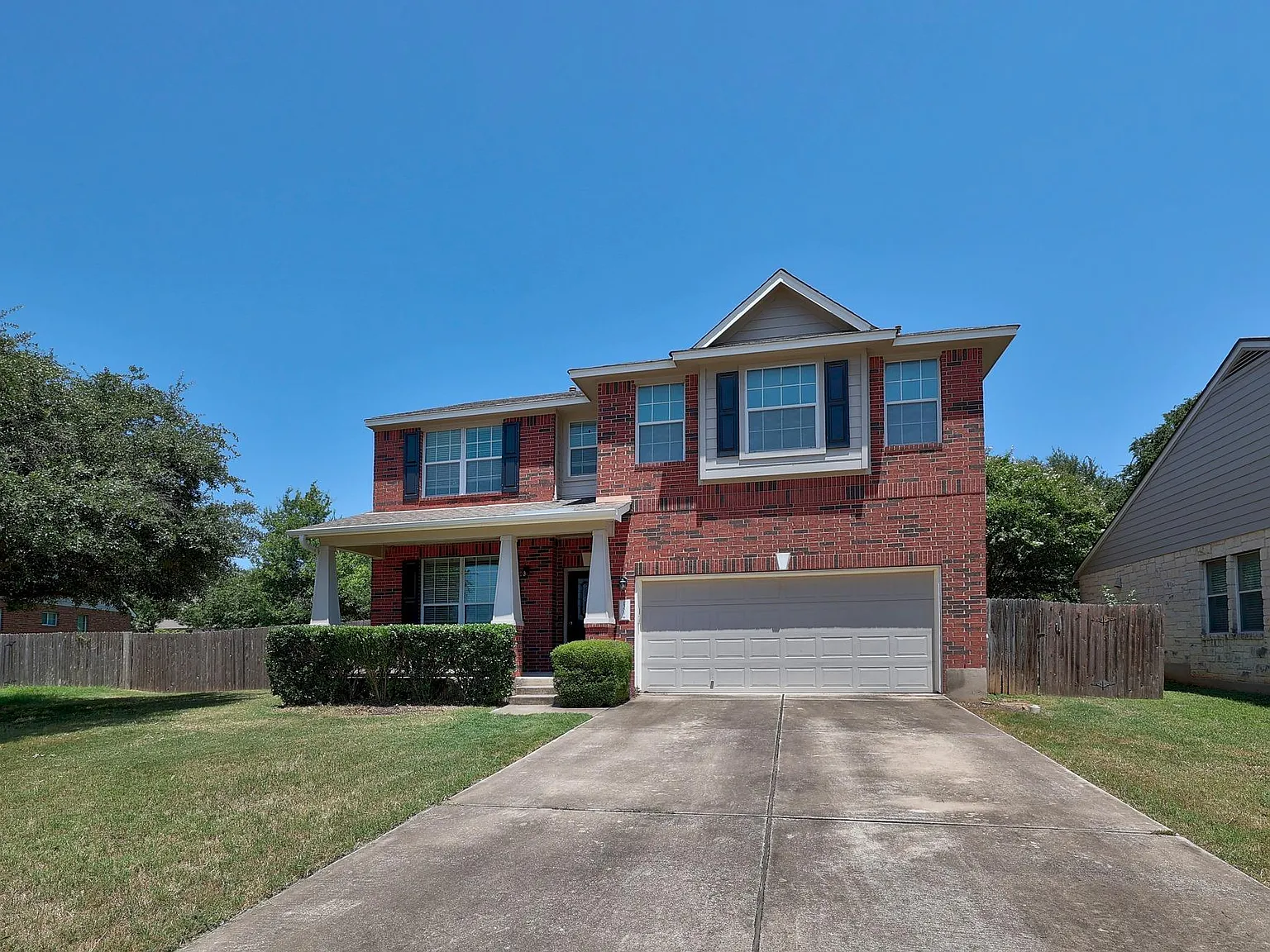3 bed, 2.5 bath, 2269 sqft, $2,500 — Photo 4