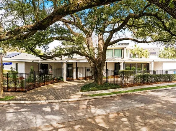 17 Park Island Dr, New Orleans, LA 70122