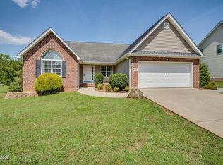 205 Rockingham Meadows Dr, Johnson City, TN 37601