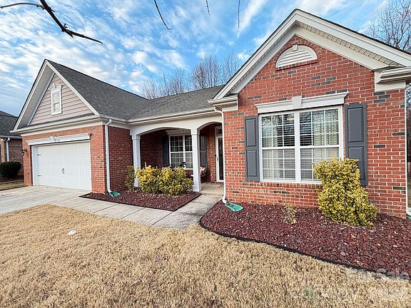 2nd image of 728 Millstream Dr #30