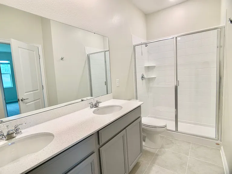 16440 Champlain St — Photo 15