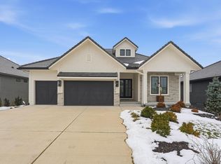 27229 W 100th Ter, Olathe, KS 66061