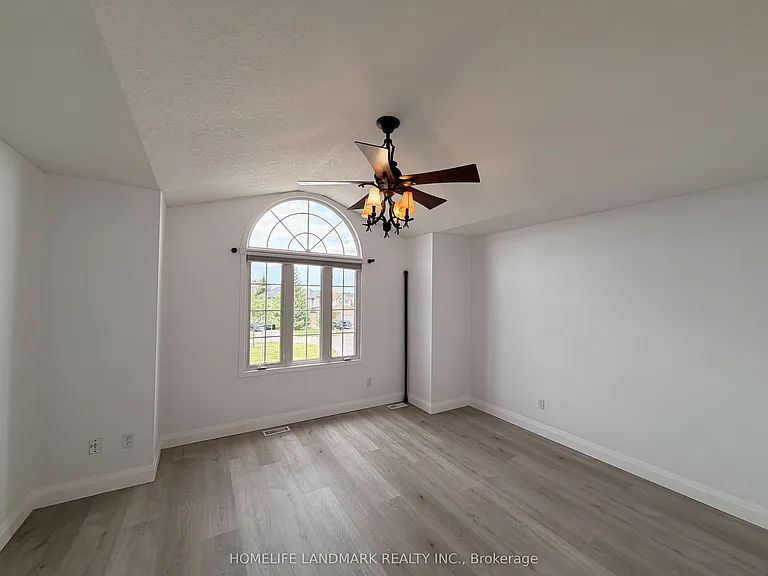 921 Windflower Pl — Photo 9