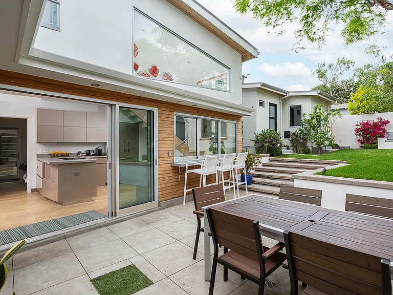 1482 Carmelita St — Photo 33