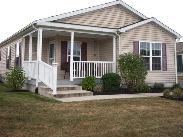 2 Bunting Ct, Bechtelsville, PA 19505