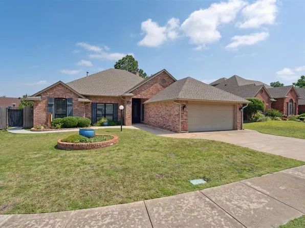 4525 Robin Ridge Dr, Norman, OK 73072