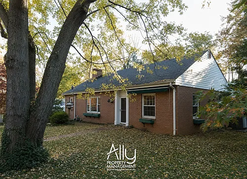 1605 Cambridge Cir Photo 1 1605 Cambridge Cir Photo 1