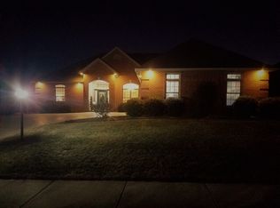 2901 Langston Dr, Evansville, IN
