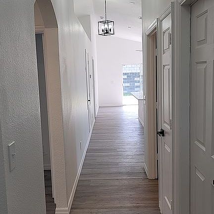 2nd image of 108 Pearlwood St