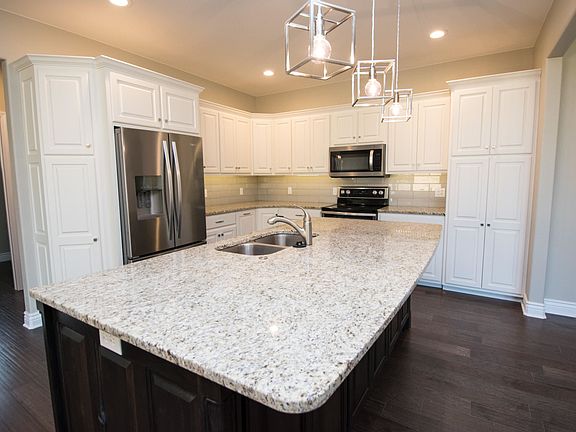 4th image of 5600 Weston Pl