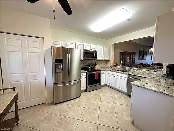 5th image of 10030 Maddox Ln APT 304