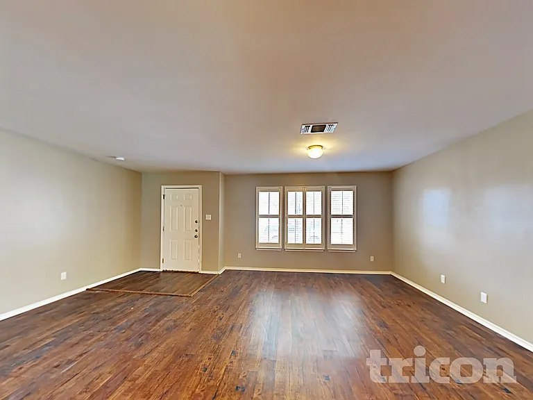 4120 Wensledale Dr — Photo 5