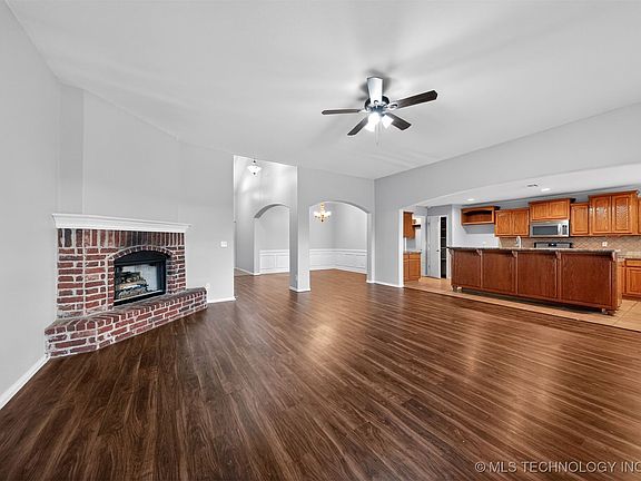 5th image of 7358 E 119th Pl S