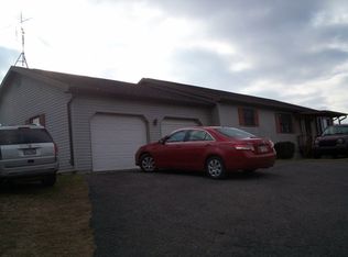 10 White Harbst Ln, Mc Clure, PA 17841