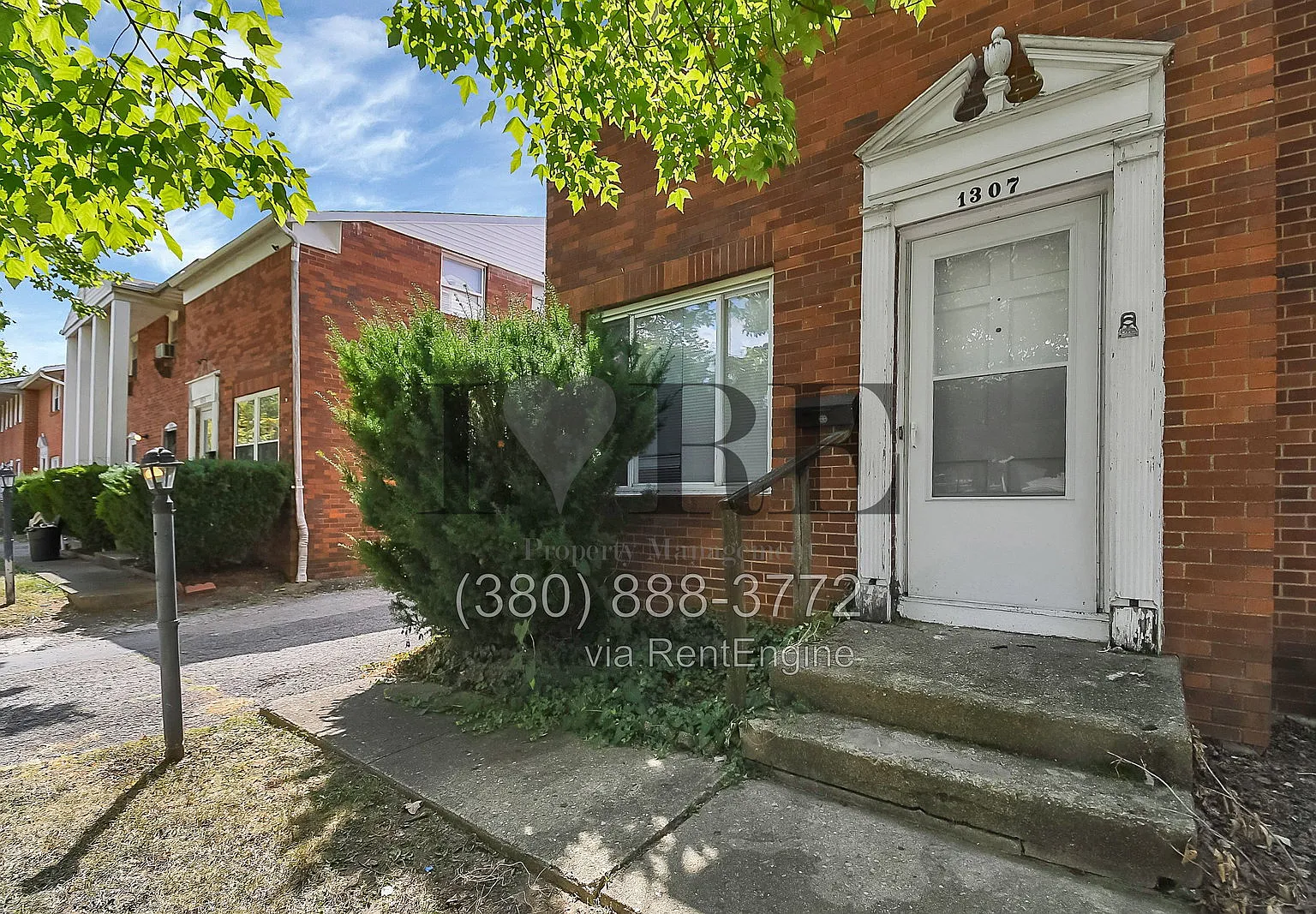 2 bed, 1.0 bath, 1020 sqft, $1,065 — Photo 3
