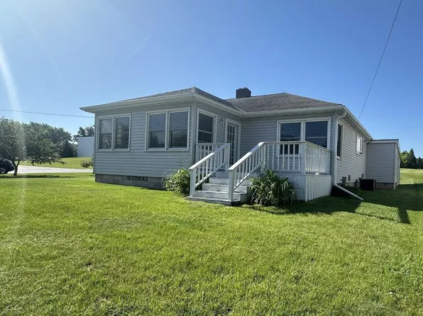 43 W 1st St, Clintonville, WI 54929