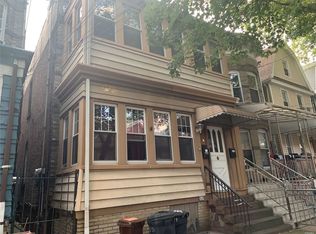 8638 90th St, Woodhaven, NY 11421