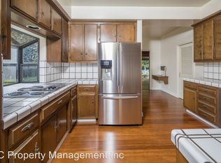 20 Horseshoe Ct, Hillsborough, CA