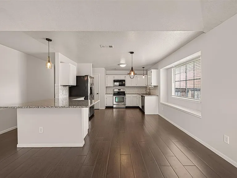 22619 Old Church Ln — Photo 18