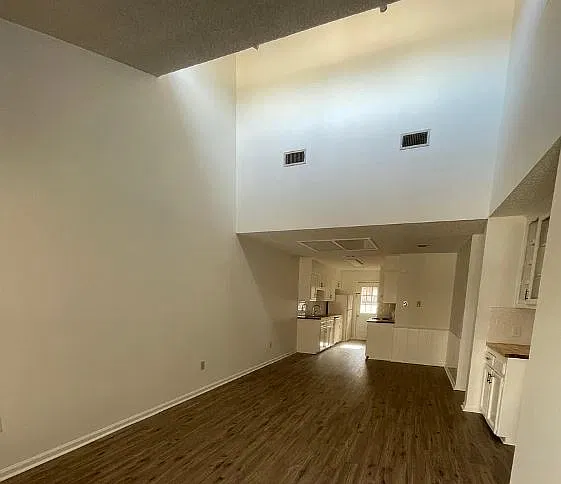 2 bed, 1198 sqft, $1,450 — Photo 4