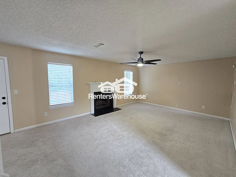 1576 Rogers Crossing Dr — Photo 10