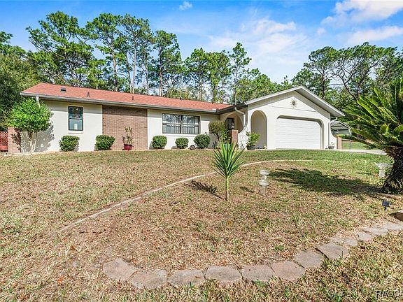 4th image of 2737 W Century Blvd