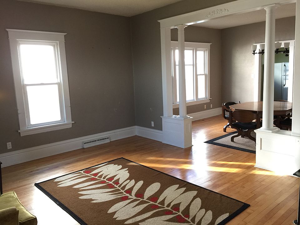 Living room/dining