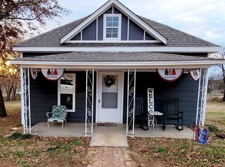 113 S Clarady Ave, Wanette, OK 74878