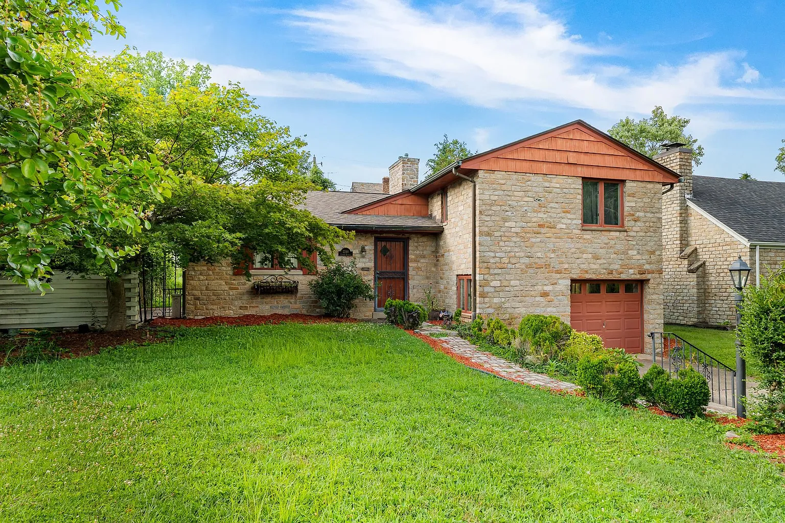 2248 Cherry Ave photo 1