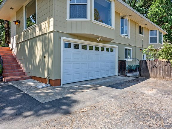 3rd image of 2750 Oak Court Road