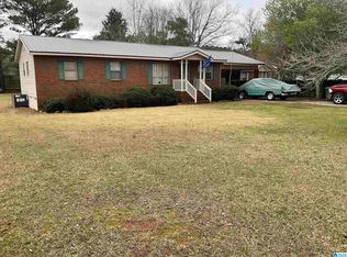230 Sargents Ln, Sylacauga, AL 35150